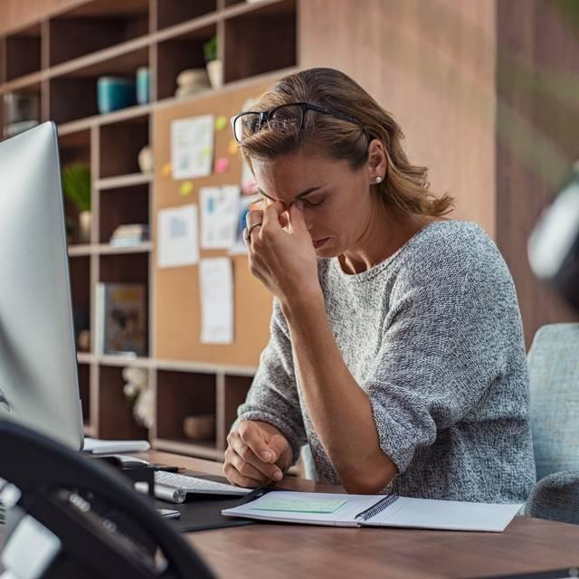 Sindromul burnout: ce este, cum se tratează și cum se poate preveni